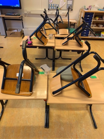 79727995-00C5-458B-8B16-483B96B66CE6